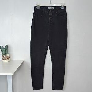 No Boundaries Black High-Waist Skinny Jeans Size 7 – Button-Up Front, Stretch